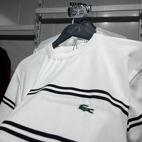 Göğüs Nakış T-Shirt 
