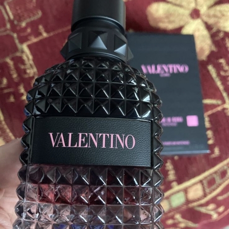 Valentino Unisex