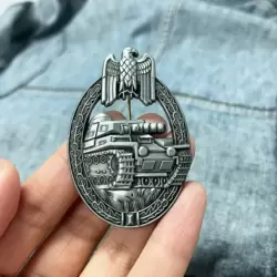 WW2 - ALMAN PANZERİ METAL BROŞ