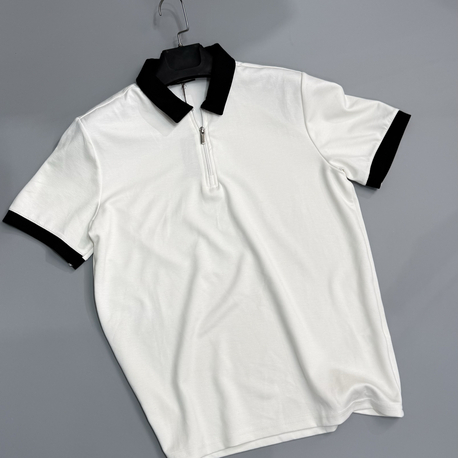 Beyaz siyah fermuar polo yaka 