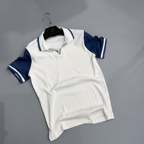 Beyaz indigo polo yaka 
