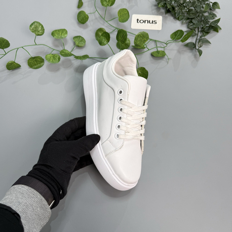 Beyaz deri sneakers yüksek taban 