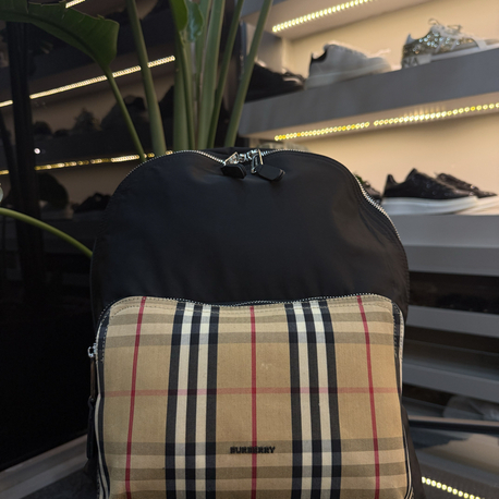 Burberry Sırt Çantası