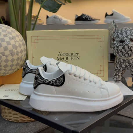 Alexander Mcqueen