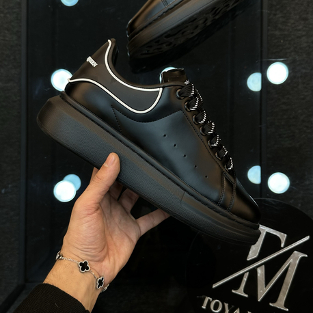 Alexander Mcqueen