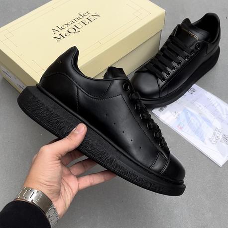 Alexander Mcqueen