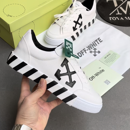 Off White