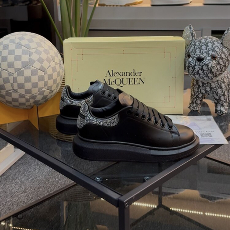 Alexander Mcqueen 