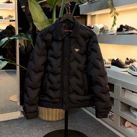 Prada Mont