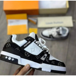 Nike T.N.