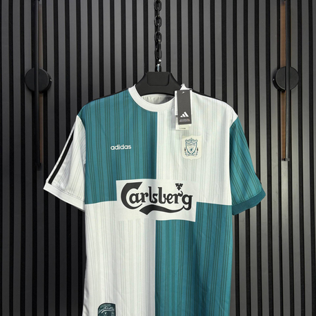 İsimsiz - Liverpool Turkuaz/Beyaz Retro Forma