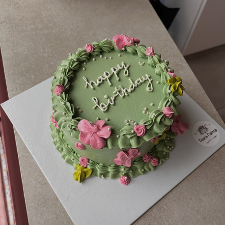 Green Vintage cake 