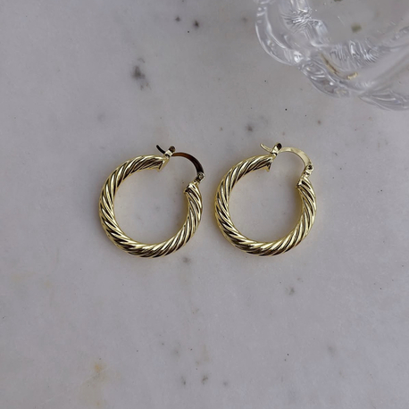 Gold burgu halka küpe