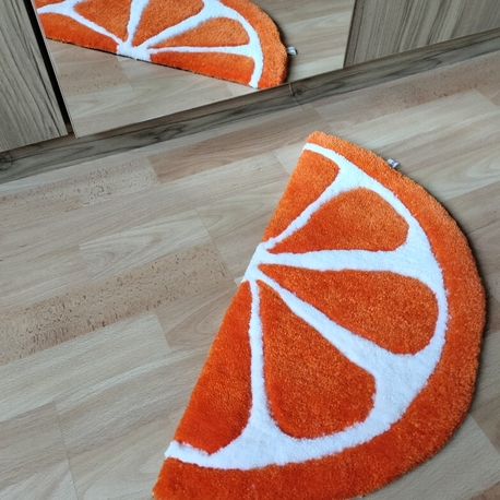 Orange Tuftique