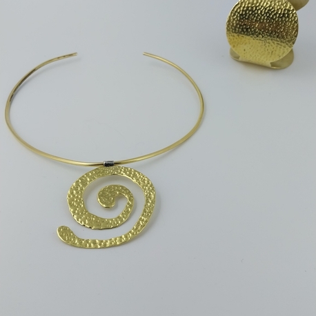 Spiral Form El Yapımı Kolye