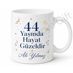 Özel Tasarım Yazılı 44 Yaş Doğum Günü Hediyesi Kupa Bardak