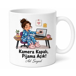 Evden Çalışırken Kameraları Kapatan Pijamalı Çalışan Kupası Hediye Bardak