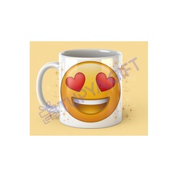 Kalp Gözlü Emoji Temalı Kupa – Sevgiyle Gülümseyin