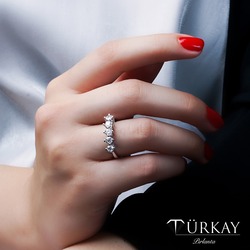 TEK TAŞ PIRLANTA