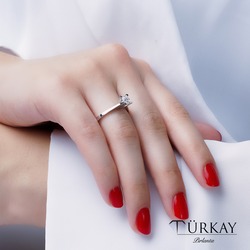 TEK TAŞ PIRLANTA
