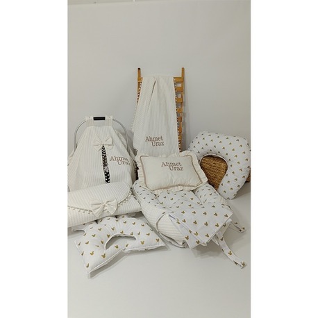 74)Bebek Yenidoğan 9 Lu Set Açık Krem Gold Mickey Kafalar Desenli İsimli