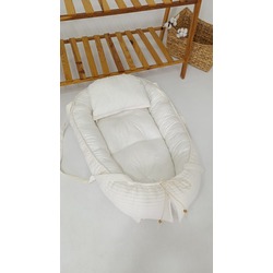 19) BABYNEST ANNE YANI YATAĞI AÇIK KREM DÜZ SADE YASTIKLI