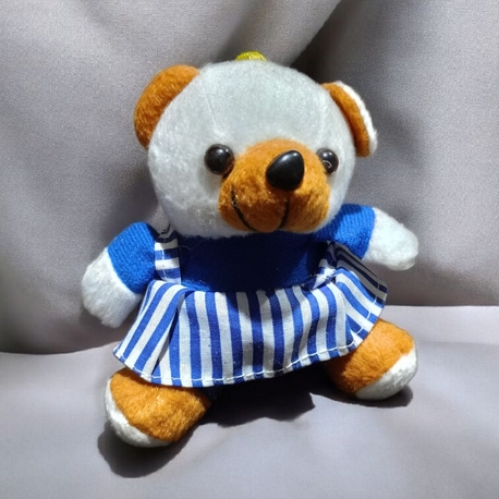 Çizgili Elbise Giyen Peluş Ayı Anahtarlık
