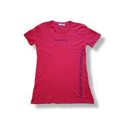 Kırmızı Renk Kadın T-shirt