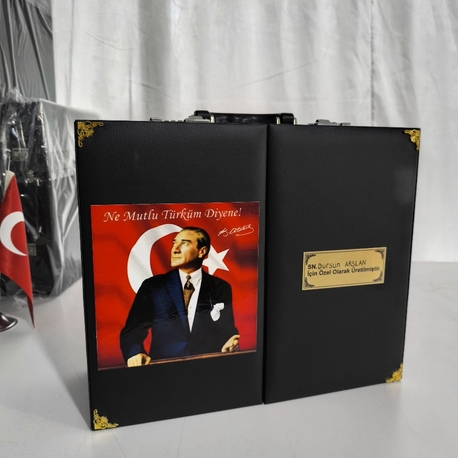 37'ADETLİ ATATÜRK RESİMLİ ÖZEL İSİMLİ TESBİH KOLEKSİYON ÇANTASI