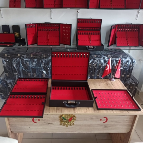 50'ADETLİ TESBİH 50'ADETLİ YÜZÜK ŞİFRE KİLİTLİ KOLEKSİYON ÇANTASI 