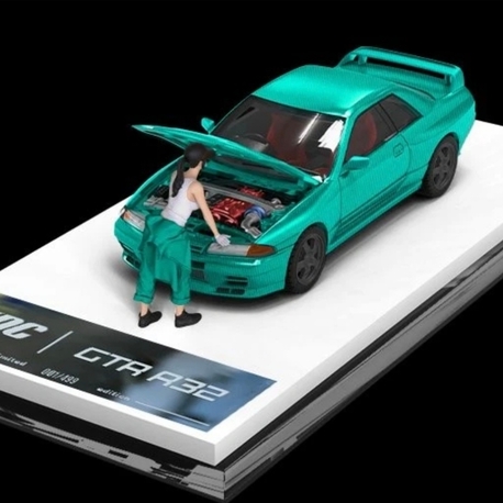 TPC NISSAN Skyline GT-R (R32) - Full Carbon + Figure - Green
