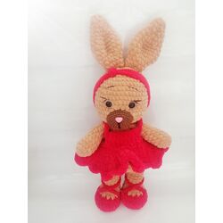 elbiseli tavşan 