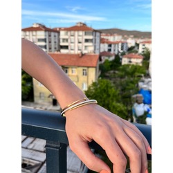 Altın Renk Çivi Model Taşlı Kelepçe