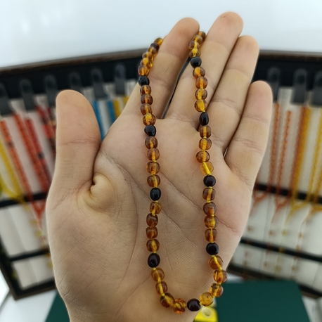 Kehribar Çocuk Kolyesi 4+1 Dizilimli Şık Tasarımlı Orjinal Sertifikalı Ürün 