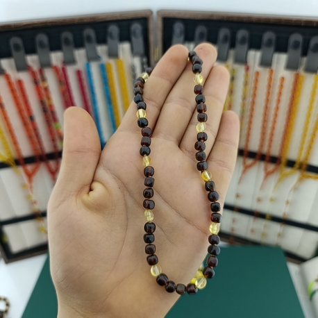 Kehribar Çocuk Kolyesi Küp Model Şık Tasarımlı Orjinal Sertifikalı Ürün 