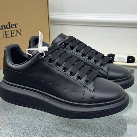 Alexander McQueen Sneakers