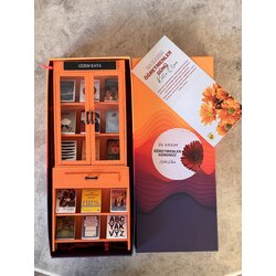 Öğretmenler Günü Kişiye Özel Kitaplık 