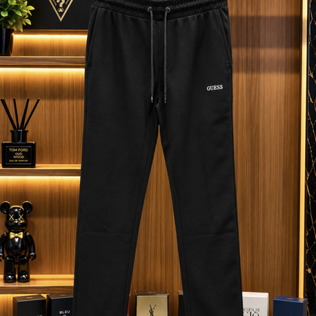 GUESS EŞORFMAN ALTI İTHAL BLACK