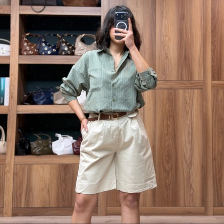 Beli Kemerli Licralı Gabardin Midi Boy Şort - TAŞ