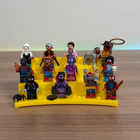 Minifigür Standı 3 Katlı