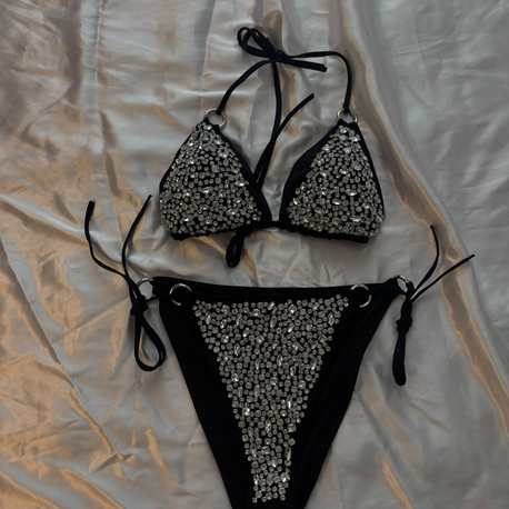 Taş İşlemeli Siyah Bikini Takımı | Bağlamalı Işıltılı Tasarım
