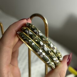 Çiçekli Mineli Kelepçe Bilezik | 14K Gold Kaplama