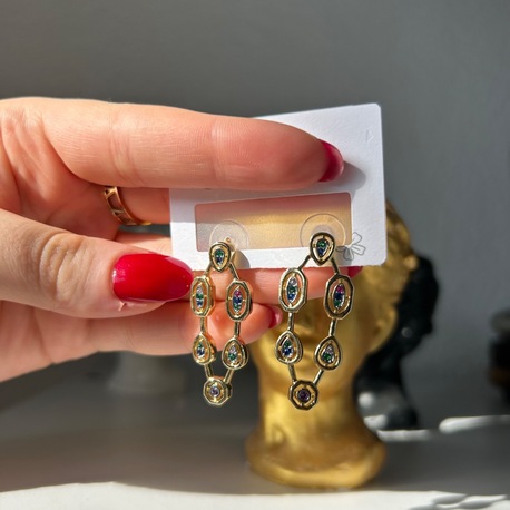 Aurora – Taş Detaylı Gold Stainless Steel Küpe