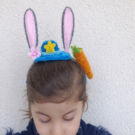  Şapkalı & Havuç Figürlü Tavşan Taç