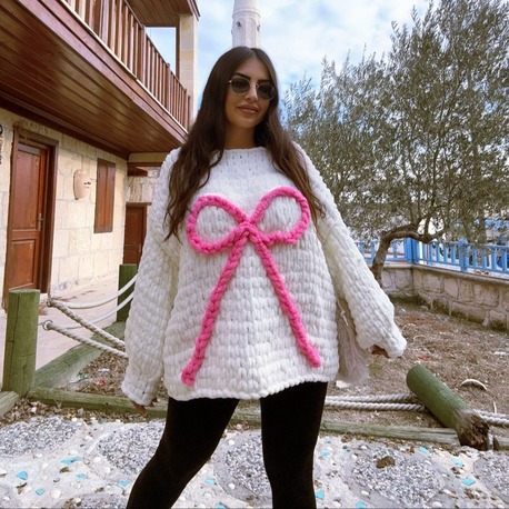 Oversize puffy fiyonk detaylı kazak
