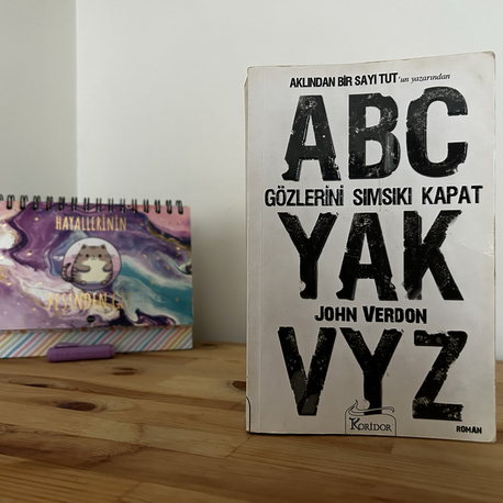 Gözlerini Sımsıkı Kapat (John Verdon)