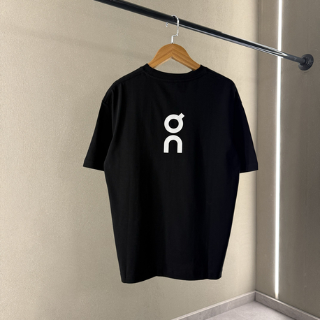ON Cloud Premium Tişört
