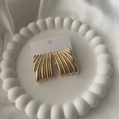 Gold küpe