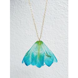 Mavi frezya kolye
