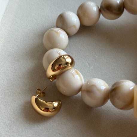 KÜÇÜK GOLD RENKLİ KÜPE